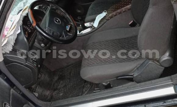 Sayi Na hannu Mercedes-Benz CLK–Class Black Mota in Abomey Calavi a Benin Sayi Na hannu Mercedes-Benz CLK–Class Black Mota in Abomey Calavi a Benin