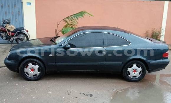 Sayi Na hannu Mercedes-Benz CLK–Class Black Mota in Abomey Calavi a Benin Sayi Na hannu Mercedes-Benz CLK–Class Black Mota in Abomey Calavi a Benin