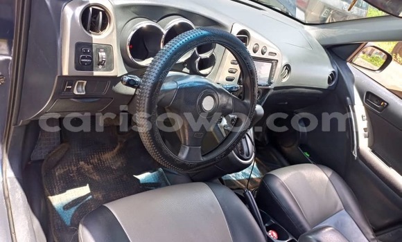 Ra Àlòkù Pontiac Vibe Blue Ọkọ̀ in Porto Novo ni Benin Ra Àlòkù Pontiac Vibe Blue Ọkọ̀ in Porto Novo ni Benin