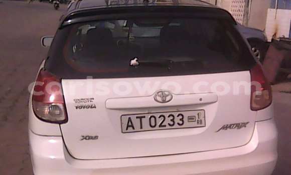Acheter Occasion Voiture Toyota Matrix Blanc à Cotonou, Benin Acheter Occasion Voiture Toyota Matrix Blanc à Cotonou, Benin