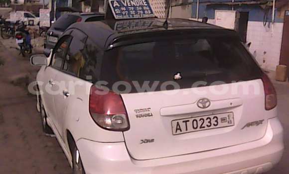 Acheter Occasion Voiture Toyota Matrix Blanc à Cotonou, Benin Acheter Occasion Voiture Toyota Matrix Blanc à Cotonou, Benin