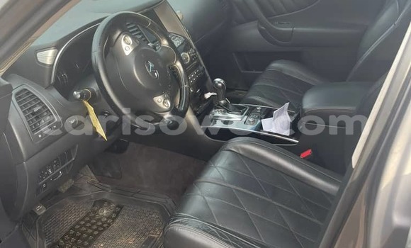 Sayi Na hannu Infiniti FX Azurfa Mota in Cotonou a Benin Sayi Na hannu Infiniti FX Azurfa Mota in Cotonou a Benin