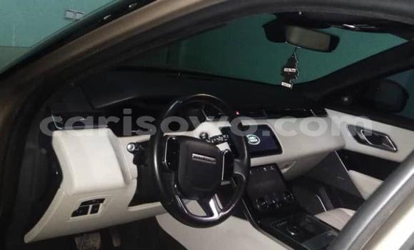 Ra Àlòkù Land Rover Range Rover Velar Alawọ ewe Ọkọ̀ in Cotonou ni Benin Ra Àlòkù Land Rover Range Rover Velar Alawọ ewe Ọkọ̀ in Cotonou ni Benin