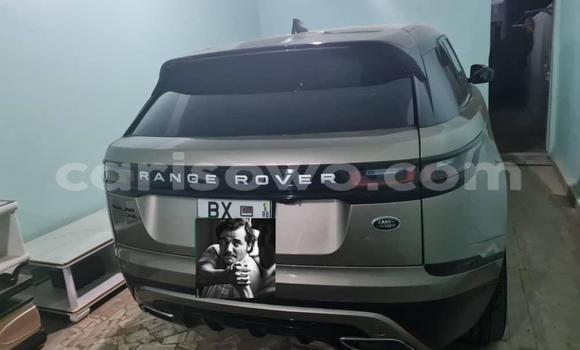 Ra Àlòkù Land Rover Range Rover Velar Alawọ ewe Ọkọ̀ in Cotonou ni Benin Ra Àlòkù Land Rover Range Rover Velar Alawọ ewe Ọkọ̀ in Cotonou ni Benin