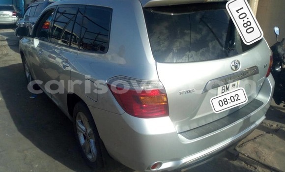 Buy Used Toyota Highlander Silver Car in Cotonou in Benign