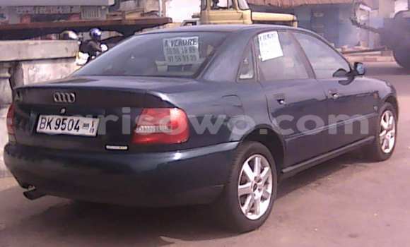 Sayi Na hannu Audi A4 Black Mota in Savalou a Benin Sayi Na hannu Audi A4 Black Mota in Savalou a Benin