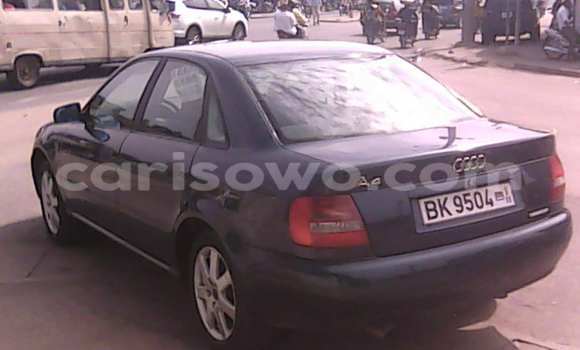 Sayi Na hannu Audi A4 Black Mota in Savalou a Benin Sayi Na hannu Audi A4 Black Mota in Savalou a Benin