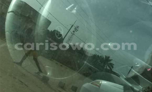 Acheter Occasion Voiture Toyota Corolla Gris à Cotonou, Benin Acheter Occasion Voiture Toyota Corolla Gris à Cotonou, Benin