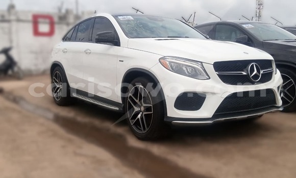 Ra Tuntun Mercedes-Benz GLE funfun Ọkọ̀ in Cotonou ni Benin Ra Tuntun Mercedes-Benz GLE funfun Ọkọ̀ in Cotonou ni Benin
