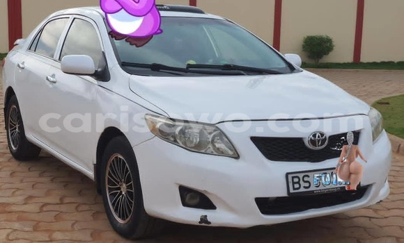 Ra Àlòkù Toyota Corolla funfun Ọkọ̀ in Abomey Calavi ni Benin Ra Àlòkù Toyota Corolla funfun Ọkọ̀ in Abomey Calavi ni Benin