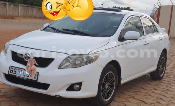 Ra Àlòkù Toyota Corolla funfun Ọkọ̀ in Abomey Calavi ni Benin Ra Àlòkù Toyota Corolla funfun Ọkọ̀ in Abomey Calavi ni Benin