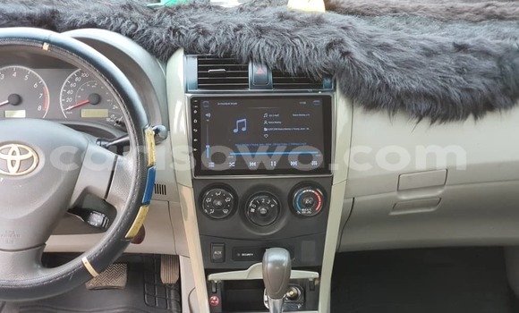 Ra Àlòkù Toyota Corolla funfun Ọkọ̀ in Abomey Calavi ni Benin Ra Àlòkù Toyota Corolla funfun Ọkọ̀ in Abomey Calavi ni Benin