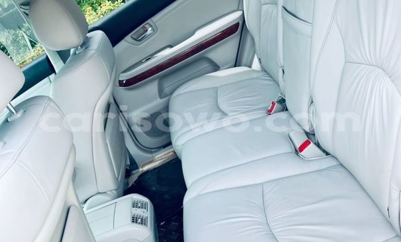 Sayi Na hannu Lexus RX 330 White Mota in Abomey Calavi a Benin Sayi Na hannu Lexus RX 330 White Mota in Abomey Calavi a Benin