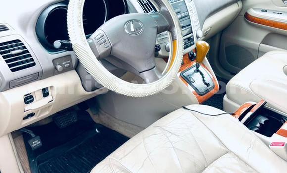 Ra Àlòkù Lexus RX 330 funfun Ọkọ̀ in Abomey Calavi ni Benin Ra Àlòkù Lexus RX 330 funfun Ọkọ̀ in Abomey Calavi ni Benin