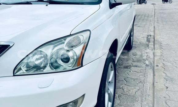 Ra Àlòkù Lexus RX 330 funfun Ọkọ̀ in Abomey Calavi ni Benin Ra Àlòkù Lexus RX 330 funfun Ọkọ̀ in Abomey Calavi ni Benin