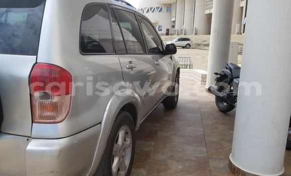 Acheter Occasion Voiture Toyota RAV4 Gris à Cotonou, Benin Acheter Occasion Voiture Toyota RAV4 Gris à Cotonou, Benin