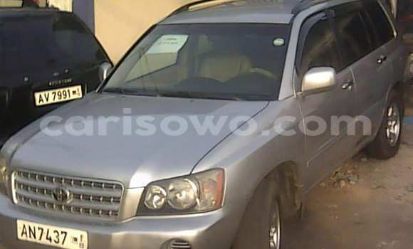 Buy Used Toyota Highlander Silver Car in Cotonou in Benign Buy Used Toyota Highlander Silver Car in Cotonou in Benign