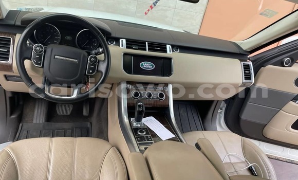 Ra Àlòkù Land Rover Range Rover Sport funfun Ọkọ̀ in Abomey Calavi ni Benin Ra Àlòkù Land Rover Range Rover Sport funfun Ọkọ̀ in Abomey Calavi ni Benin