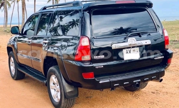 Sayi Na hannu Toyota 4Runner Black Mota in Cotonou a Benin