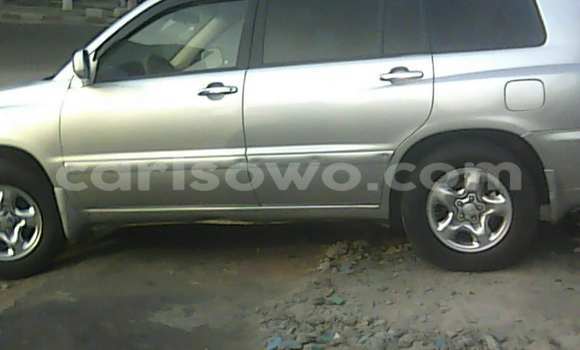 Buy Used Toyota Highlander Silver Car in Cotonou in Benign Buy Used Toyota Highlander Silver Car in Cotonou in Benign