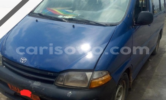 Ra Àlòkù Toyota Hiace Blue Ọkọ̀ in Cotonou ni Benin Ra Àlòkù Toyota Hiace Blue Ọkọ̀ in Cotonou ni Benin