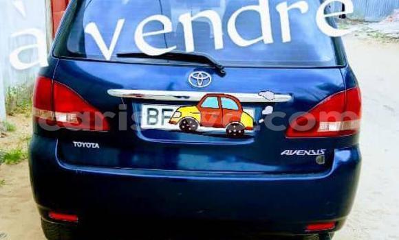 Acheter Occasion Voiture Toyota Avensis Verso Bleu à Cotonou, Benin