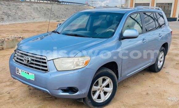Acheter Occasion Voiture Toyota Highlander Bleu à Abomey Calavi, Benin