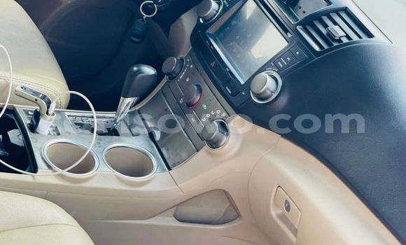 Buy Used Toyota Highlander Blue Car in Abomey Calavi in Benign Buy Used Toyota Highlander Blue Car in Abomey Calavi in Benign