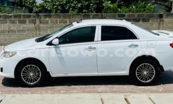 Buy Used Toyota Corolla White Car in Abomey Calavi in Benign Buy Used Toyota Corolla White Car in Abomey Calavi in Benign