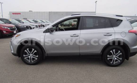 Acheter Import Voiture Toyota RAV4 Gris à Cotonou, Benin Acheter Import Voiture Toyota RAV4 Gris à Cotonou, Benin