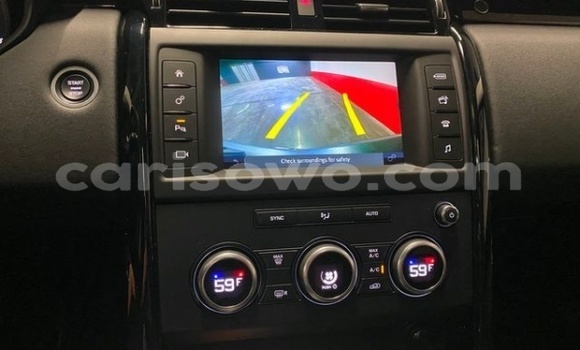Acheter Import Voiture Land Rover Discovery Sport Gris à Porto Novo, Benin Acheter Import Voiture Land Rover Discovery Sport Gris à Porto Novo, Benin