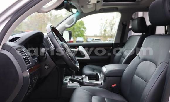 Acheter Import Voiture Toyota Land Cruiser Gris à Cotonou, Benin Acheter Import Voiture Toyota Land Cruiser Gris à Cotonou, Benin