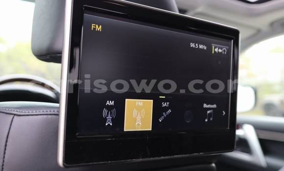 Acheter Import Voiture Toyota Land Cruiser Gris à Cotonou, Benin Acheter Import Voiture Toyota Land Cruiser Gris à Cotonou, Benin