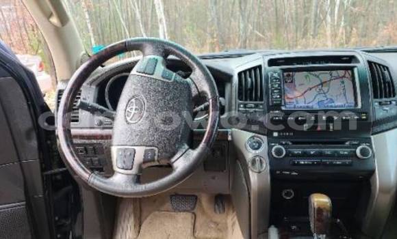 Acheter Import Voiture Toyota Land Cruiser Noir à Malanville, Benin Acheter Import Voiture Toyota Land Cruiser Noir à Malanville, Benin