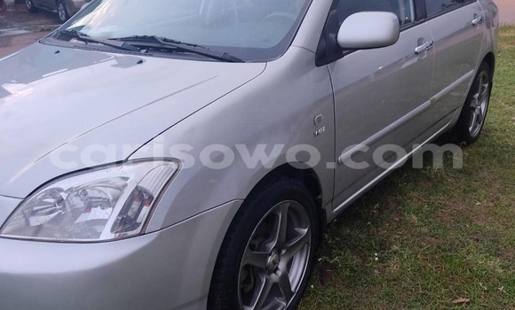 Sayi Na hannu Toyota Corolla Azurfa Mota in Abomey Calavi a Benin Sayi Na hannu Toyota Corolla Azurfa Mota in Abomey Calavi a Benin