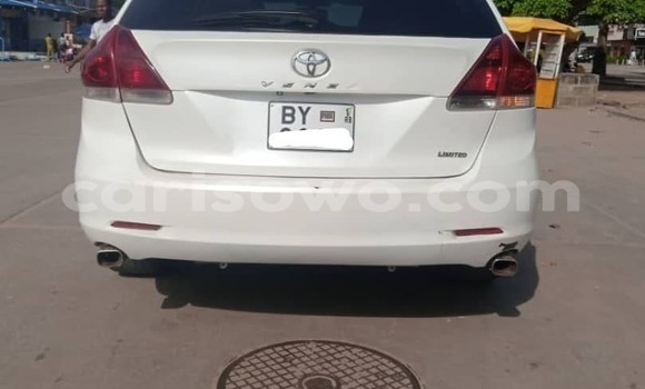 Acheter Occasion Voiture Toyota Venza Blanc à Abomey Calavi, Benin
