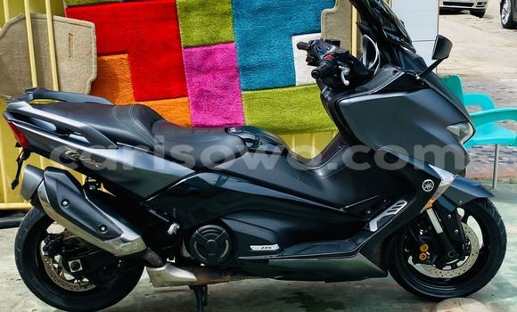 Acheter Occasion Moto Yamaha TMAX Noir à Cotonou, Benin Acheter Occasion Moto Yamaha TMAX Noir à Cotonou, Benin