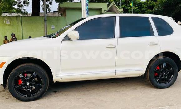 Acheter Occasion Voiture Porsche Cayenne Blanc à Cotonou, Benin Acheter Occasion Voiture Porsche Cayenne Blanc à Cotonou, Benin