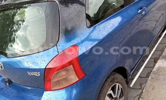 Sayi Na hannu Toyota Yaris Blue Mota in Cotonou a Benin Sayi Na hannu Toyota Yaris Blue Mota in Cotonou a Benin
