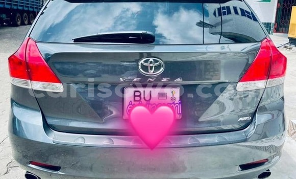 Sayi Na hannu Toyota Venza Azurfa Mota in Cotonou a Benin Sayi Na hannu Toyota Venza Azurfa Mota in Cotonou a Benin