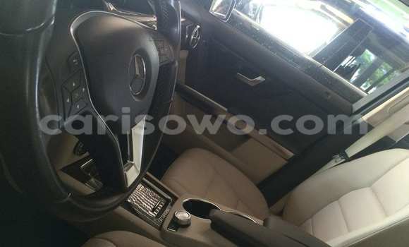 Ra Àlòkù Mercedes-Benz GLK–Class Brown Ọkọ̀ in Porto Novo ni Benin Ra Àlòkù Mercedes-Benz GLK–Class Brown Ọkọ̀ in Porto Novo ni Benin