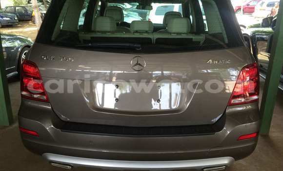 Ra Àlòkù Mercedes-Benz GLK–Class Brown Ọkọ̀ in Porto Novo ni Benin Ra Àlòkù Mercedes-Benz GLK–Class Brown Ọkọ̀ in Porto Novo ni Benin