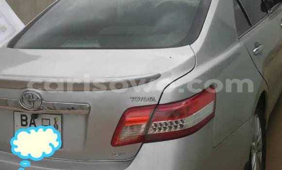 Ra Àlòkù Toyota Camry Silver Ọkọ̀ in Cotonou ni Benin