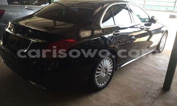 Acheter Occasion Voiture Mercedes-Benz E–Class Noir à Porto Novo, Benin Acheter Occasion Voiture Mercedes-Benz E–Class Noir à Porto Novo, Benin