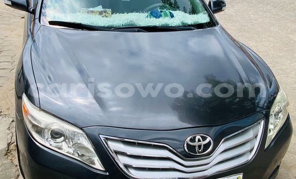 Ra Àlòkù Toyota Camry Black Ọkọ̀ in Cotonou ni Benin Ra Àlòkù Toyota Camry Black Ọkọ̀ in Cotonou ni Benin