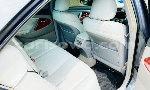 Ra Àlòkù Toyota Camry Black Ọkọ̀ in Cotonou ni Benin Ra Àlòkù Toyota Camry Black Ọkọ̀ in Cotonou ni Benin