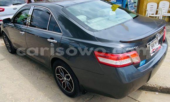 Ra Àlòkù Toyota Camry Black Ọkọ̀ in Cotonou ni Benin Ra Àlòkù Toyota Camry Black Ọkọ̀ in Cotonou ni Benin