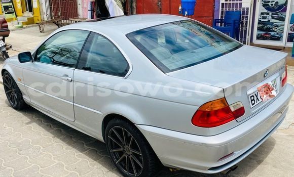 Acheter Occasion Voiture BMW 326 Bleu à Cotonou, Benin Acheter Occasion Voiture BMW 326 Bleu à Cotonou, Benin