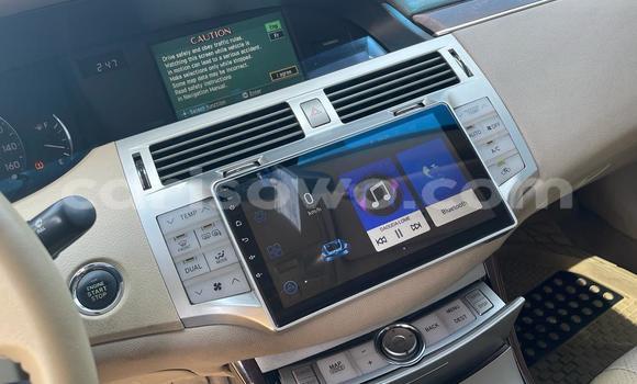 Ra Àlòkù Toyota Avalon funfun Ọkọ̀ in Cotonou ni Benin Ra Àlòkù Toyota Avalon funfun Ọkọ̀ in Cotonou ni Benin