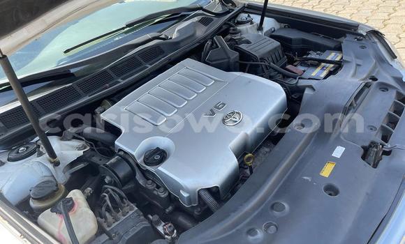 Ra Àlòkù Toyota Avalon funfun Ọkọ̀ in Cotonou ni Benin Ra Àlòkù Toyota Avalon funfun Ọkọ̀ in Cotonou ni Benin